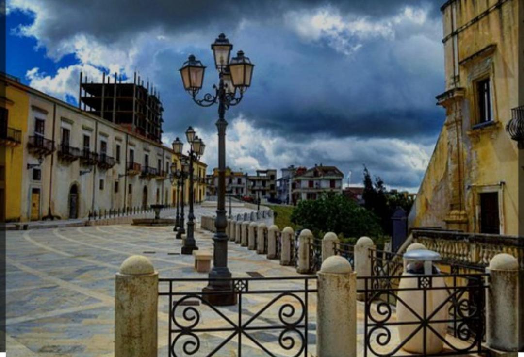 Apartamento La Casa Di Enza Santa Margherita di Belice Exterior foto